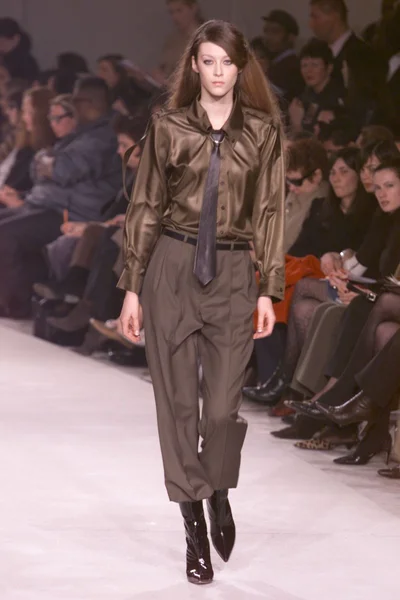 Look 12